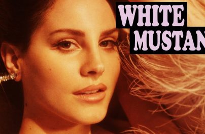 Η Lana Del Rey ταξιδεύει στο μέλλον με το video clip του «White Mustang»