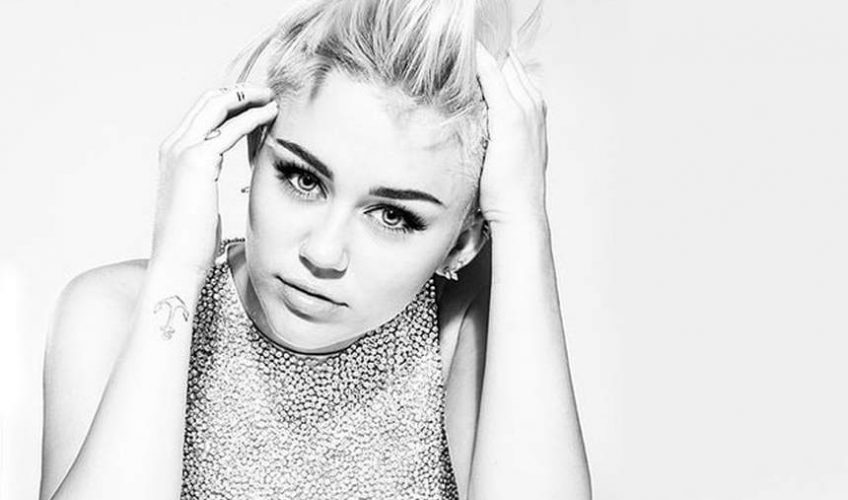 Miley Cyrus: Απογοητευτικές πωλήσεις για το νέο δίσκο «Younger Now»