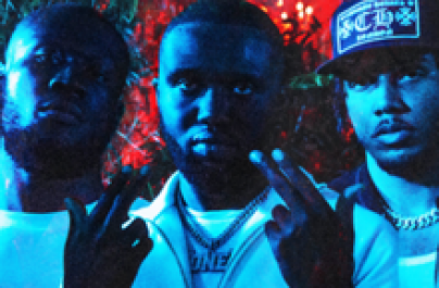 Ο 25χρονος rapper Headie One γεννήθηκε και μεγάλωσε στους δρόμους του Tottenham και γρήγορα έγινε ένα από τα πιο γνωστά ονόματα της underground σκηνής.